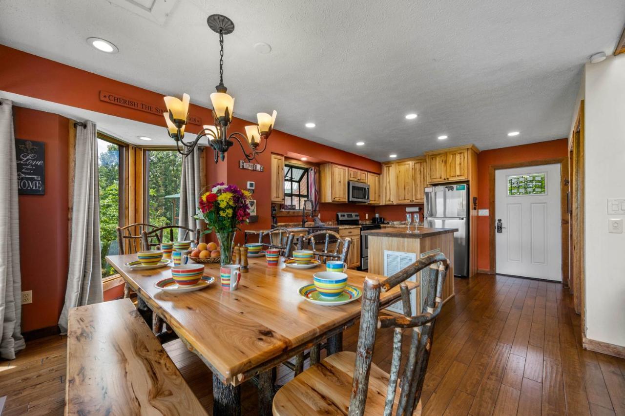 Twinflower Summit - Incredible Views, Pet Friendly! Gatlinburg Exterior photo